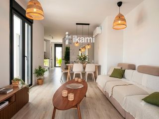 Semi detached house  Barranquets. Casa en venta en els poblets