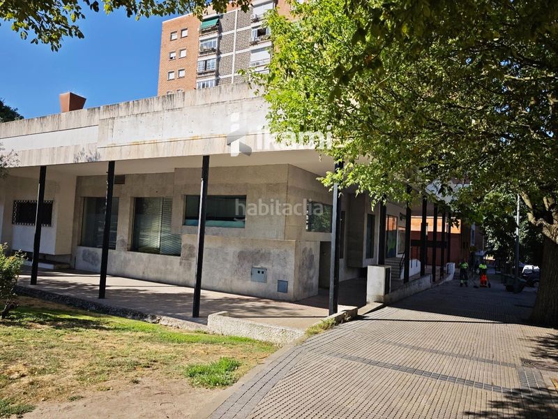 Foto 5dad2afd-37fe-475c-8687-25f01bce0e53. Edificio  2472 mts uso comercial restaurante en Alcorcón