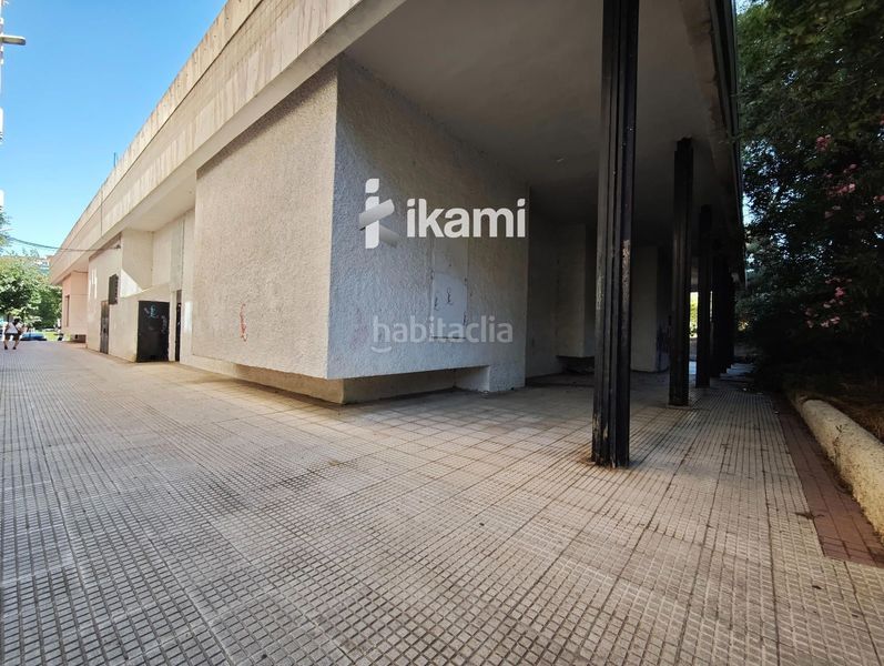 Foto a3df17d3-6ab5-4126-a46f-28af15dc6f46. Edificio  2472 mts uso comercial restaurante en Alcorcón