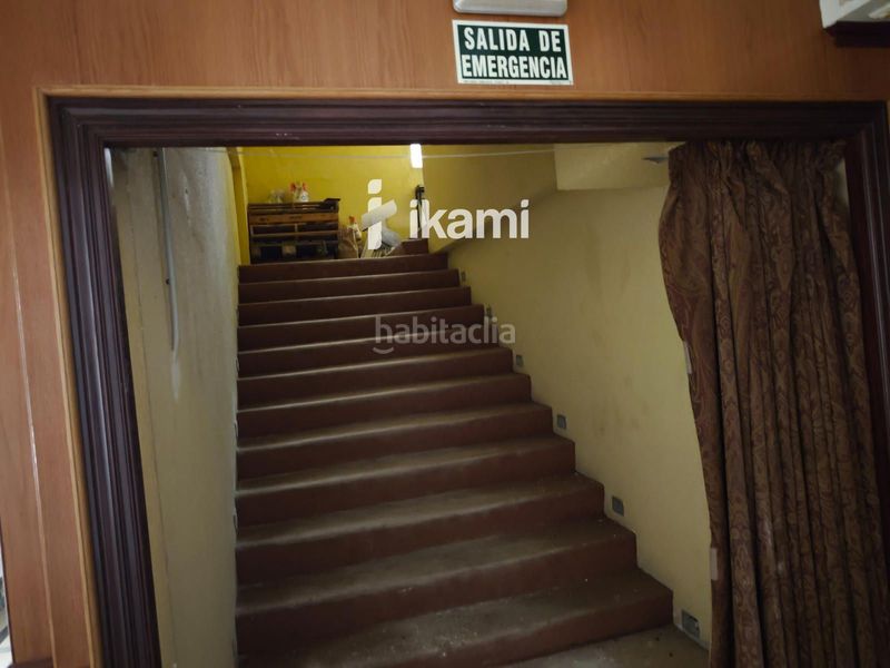 Foto e59ef34a-c9fd-403d-b0f2-71f201587356. Edificio  2472 mts uso comercial restaurante en Alcorcón