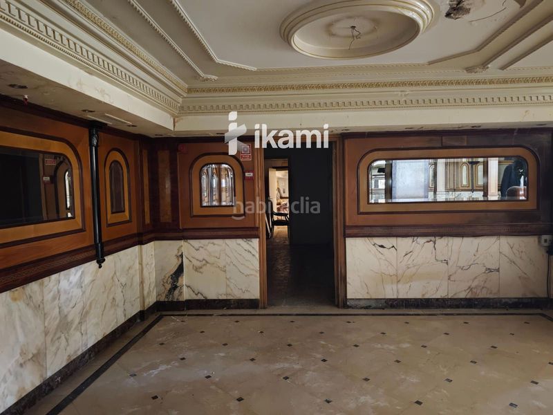 Foto f477ba59-f867-4fff-8068-6981360323fc. Edificio  2472 mts uso comercial restaurante en Alcorcón