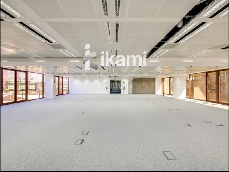 Foto 73a54347-caa1-4663-8a47-f8cb55e55e8b. Rent office space in juan ignacio luca de tena 1 in Madrid