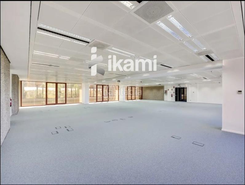 Foto 8482cbb1-9f3e-4b65-94d1-5d990945d2bc. Rent office space in juan ignacio luca de tena 1 in Madrid