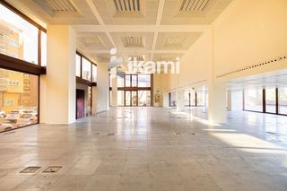 Lloguer Local Comercial a Juan ignacio luca de tena 1. Local  restaurante 545mts  300 mts de terraza en alquiler