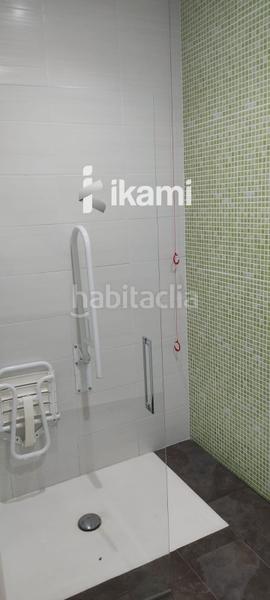 Foto 3504e134-6a21-44f4-a386-e037e52bdd24. Local commercial dans octavio vicent escultor 3 dans Valencia