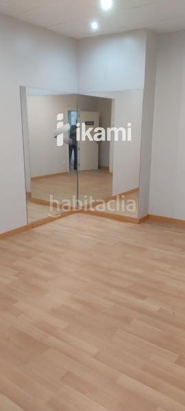 Foto 87c70b47-8bee-42f7-bcff-5770eca2af56. Local commercial dans octavio vicent escultor 3 dans Valencia