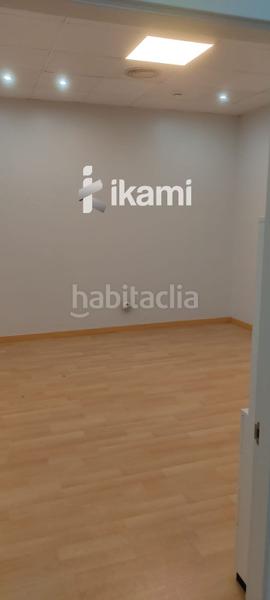 Foto c76854b7-f5f5-4745-ac84-2174b4885c3b. Local commercial dans octavio vicent escultor 3 dans Valencia