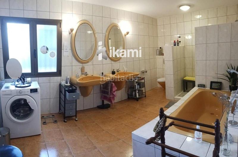 Foto 78086fae-9330-40df-9ba6-e2bbe4f2bc80. Casa amb calefacció aparcament piscina a Pego