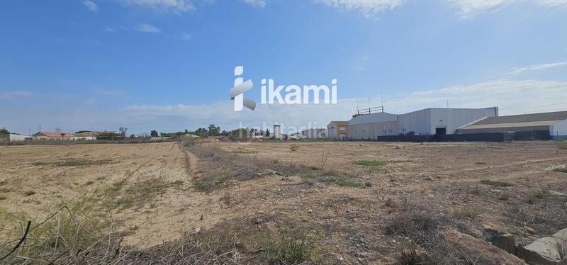 Foto a3398128-addc-4a89-a4d1-e045c0de1fcf. Alquiler finca rústica parcela comercial estratégica en San Pedro del Pinatar