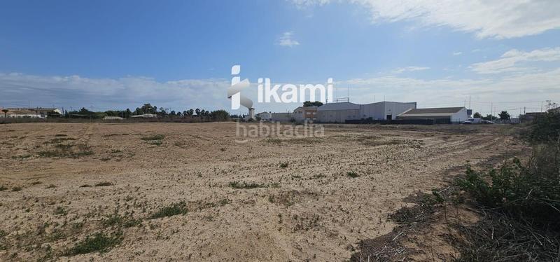 Foto c2522e9b-cf2c-4144-ab67-360a4657777e. Alquiler finca rústica parcela comercial estratégica en San Pedro del Pinatar