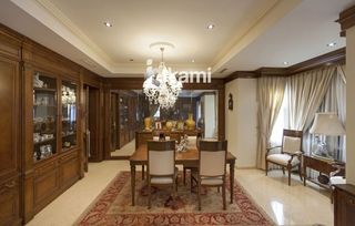 Etagenwohnung  Colon. 3º piso amueblado de 368 mts. exterior