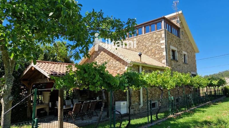 Foto bab29895-7040-45b3-b6f3-4b0145b68884. Chalet magnifico chalet con hermosas panorámicas en nantes, en Sanxenxo