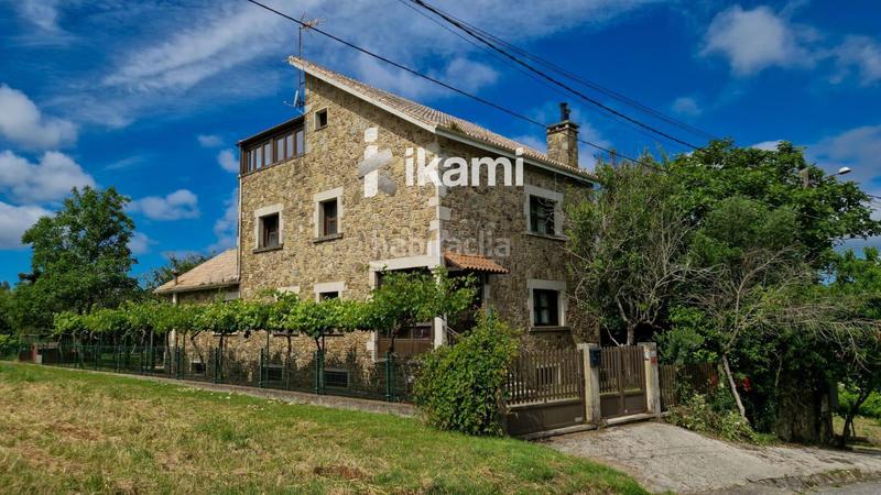 Foto c508328a-5163-4d9d-9835-fae3f07cb57b. Chalet magnifico chalet con hermosas panorámicas en nantes, en Sanxenxo