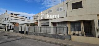Casa adossada  Juan de juanes. Permítame presentarle esta joya inmobiliaria que redefine la com