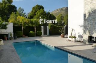 Xalet  Capri. Chalet moderno en polop