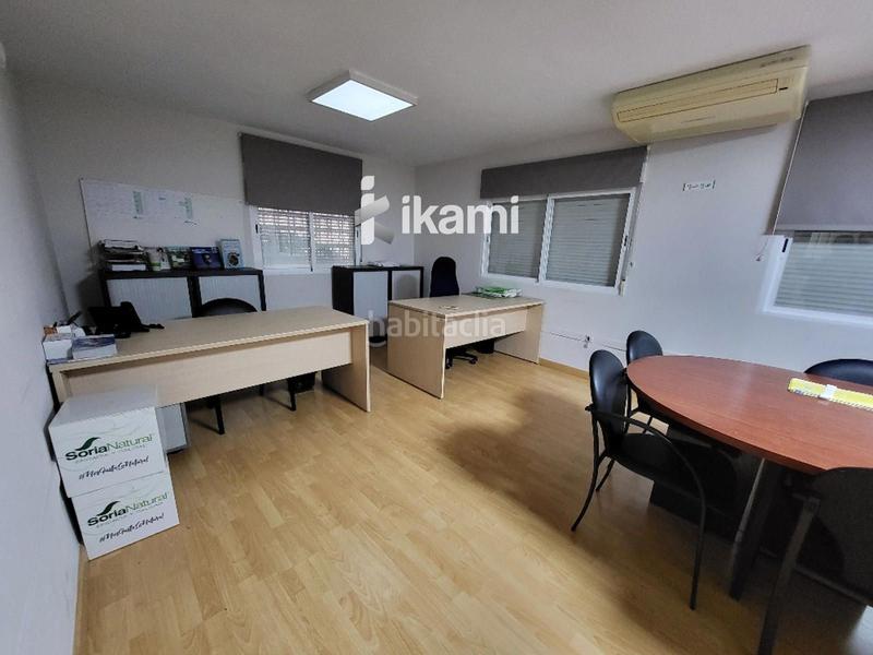 Foto bd342700-febd-41a3-ba15-cbda0500a7da. Nave industrial nave almacen oficinas 1071 mts. en zona comercial en Alcorcón