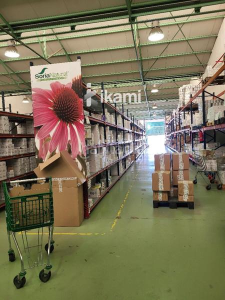 Foto f657bab2-959c-4b28-a664-9c495d2a16bd. Nave industrial nave almacen oficinas 1071 mts. en zona comercial en Alcorcón
