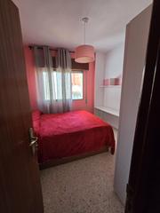 Affitto Appartamento in Avenida reyes católicos 78z. Se alquila piso completo reyes catolicos