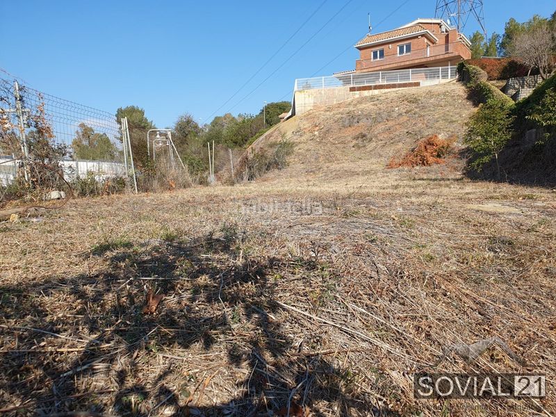 Foto b9164e6a-cba4-4316-abc6-a97f972abd4b. Terreny residencial a Papiol (El)