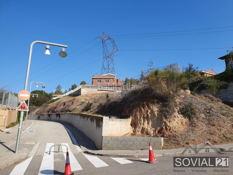 Foto d284c96b-7ca9-4a04-9e6c-e9238fa24d09. Terreny residencial a Papiol (El)