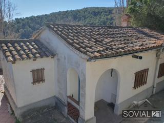 Casa a Vallvidrera - Tibidabo - Les Planes. Casa para reformar con parcela de 381 m en baixador de vallvidre