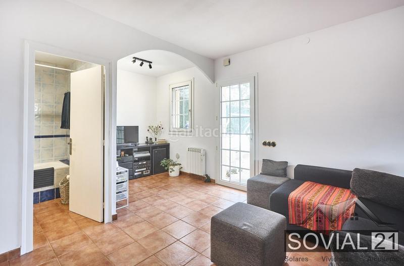 Foto 1e6a2cb9-81d4-4743-825e-a3a8f0193fe2. Casa exclusiva finca con dos viviendas independientes y vistas espectaculares en collserola en Barcelona