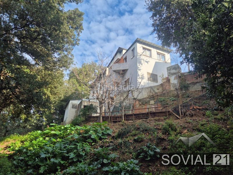 Foto 645ae998-e678-4102-9489-9489e03b387e. Casa amb aparcament a Vallvidrera - Tibidabo - Les Planes Barcelona
