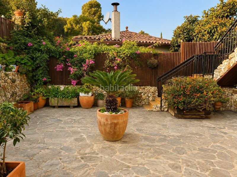 Foto 5cddb10d-2266-4757-a7c8-926d25f5623e. Casa amb calefacció piscina a Vallvidrera - Tibidabo - Les Planes Barcelona