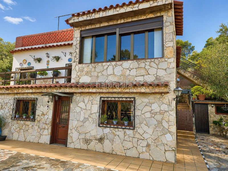 Foto 8dca6002-3a11-4106-90f3-dda8b0d3c2cd. Casa amb calefacció piscina a Vallvidrera - Tibidabo - Les Planes Barcelona