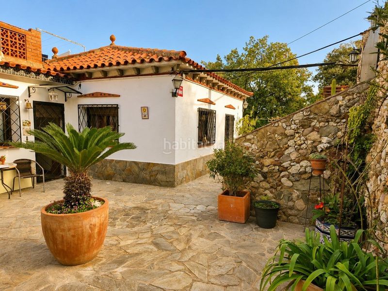 Foto 94f59d83-7a5d-4882-a4f9-a3442b89ed15. Casa amb calefacció piscina a Vallvidrera - Tibidabo - Les Planes Barcelona