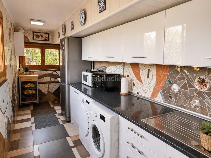Foto cdeaea9e-78de-42a5-85fe-d05045d23ef4. Casa amb calefacció piscina a Vallvidrera - Tibidabo - Les Planes Barcelona