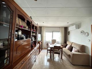 Ground floor  Carrer plaza catalunya. Espléndido piso con terraza!