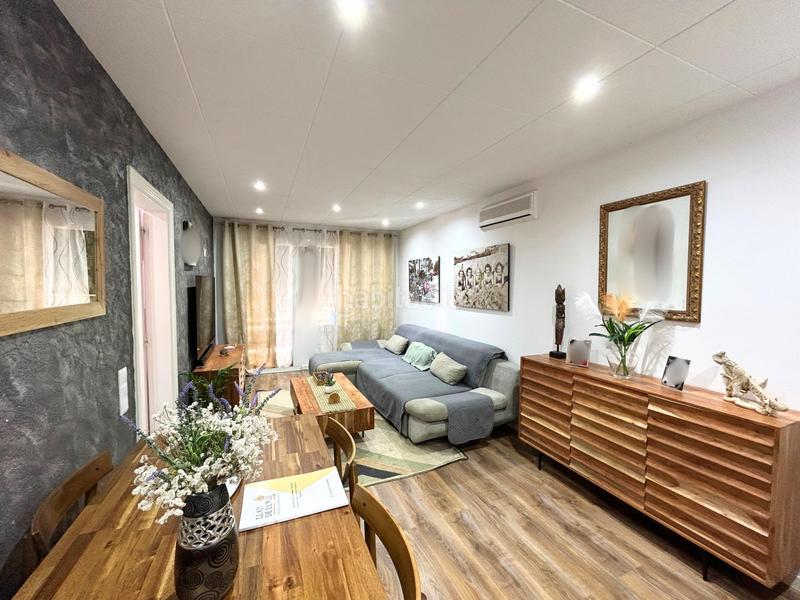 Foto 1008035b-e2eb-41a8-a0bd-7babaaac5bfe. Piso precioso tercero reformado! en Pla d'en Boet Mataró