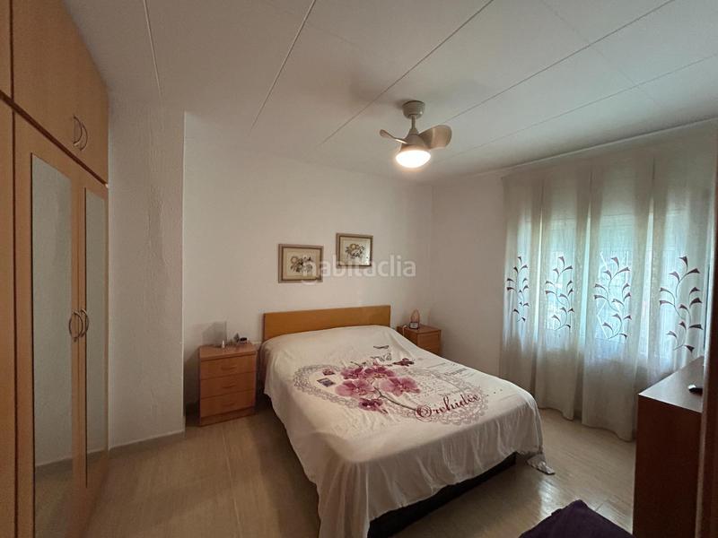 Foto 40e197aa-0074-4bc4-bc65-edba95e24ff4. Casa amb calefacció a Rocafonda Mataró