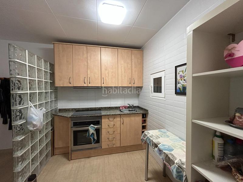 Foto 9b790cef-5314-486f-a09a-4f0026f8f1e9. Casa amb calefacció a Rocafonda Mataró