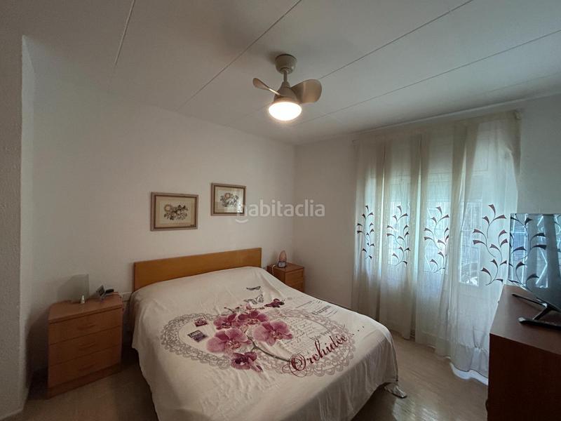 Foto c05537af-c6e7-4337-aa97-f573aa4e325d. Casa amb calefacció a Rocafonda Mataró