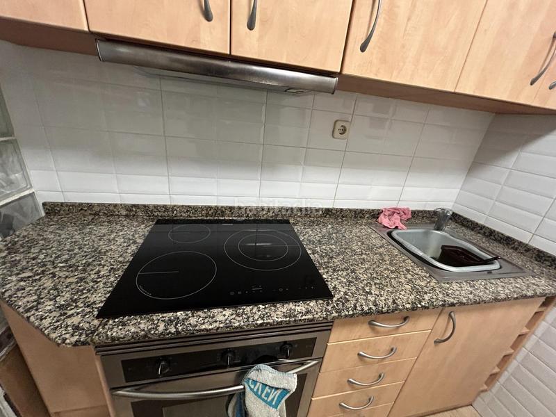 Foto d22c6909-8597-472c-9534-7b0c4e221d7d. Casa amb calefacció a Rocafonda Mataró