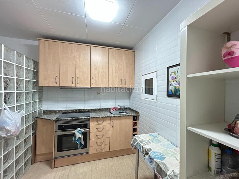 Foto e763d55c-c291-4db4-92bf-a308e014d7d6. Casa amb calefacció a Rocafonda Mataró