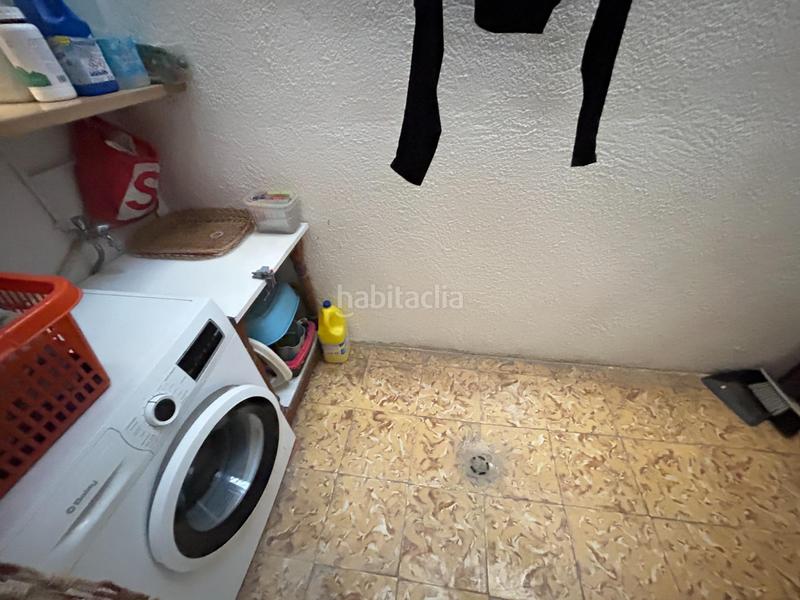 Foto fb753f08-45c6-4021-b1d6-59a684090e3c. Casa amb calefacció a Rocafonda Mataró