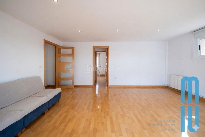 Foto 7b173382-dfed-41fa-a250-e744078fcb23. Pis amb piscina a Santa Susanna