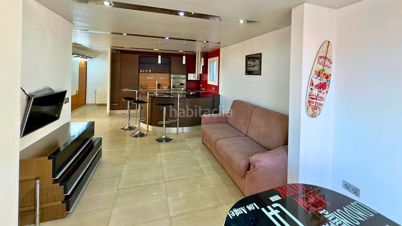 Foto 0796799b-592f-4057-8384-b055d12f02f7. Àtic amb calefacció a Centre Lloret de Mar