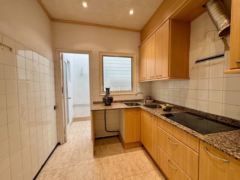 Foto 183caffb-b141-40c2-8429-20b117be2d11. Casa amb aparcament piscina a Centre Pineda de Mar