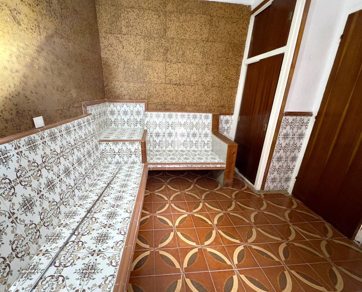 Foto 47b5a50c-2517-4382-a02c-e73487001baa. Casa adossada a Mont Ferrant-Joan Carles I Blanes