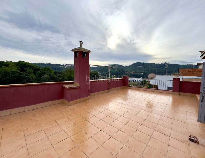 Foto ff2b3b14-0308-4ba5-8717-d750748d5f2a. Casa adossada a Mont Ferrant-Joan Carles I Blanes