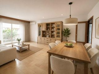 Etagenwohnung in Peramàs. Piso de grandes dimensiones