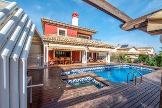 Chalet in Santiago de La Ribera. Villa de lujo