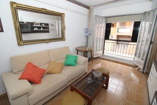 Planta baixa en Lo Pag�n. Amplio piso de tres dormitorios