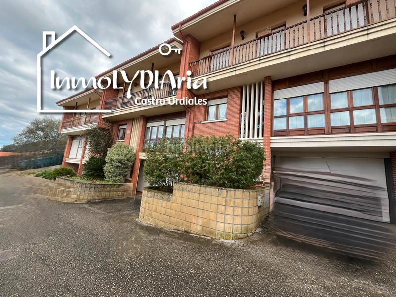 Foto 834c9c54-a492-4b97-b5bd-9be5e35b651c. Chalet en barrio brazomar 68 en Cotolino Castro - Urdiales
