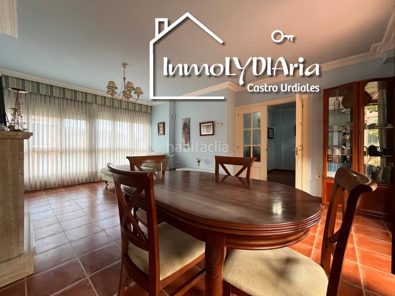 Foto e48d8d48-e61f-4f33-9f10-2ddf3f112b7f. Chalet dans barrio brazomar 68 dans Cotolino Castro - Urdiales