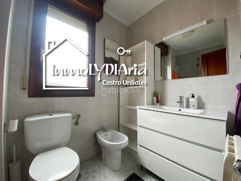 Foto 4952cd1e-d7e7-4808-bf18-37252c5960fe. Location appartement avec chauffage parking dans Palacio Noja